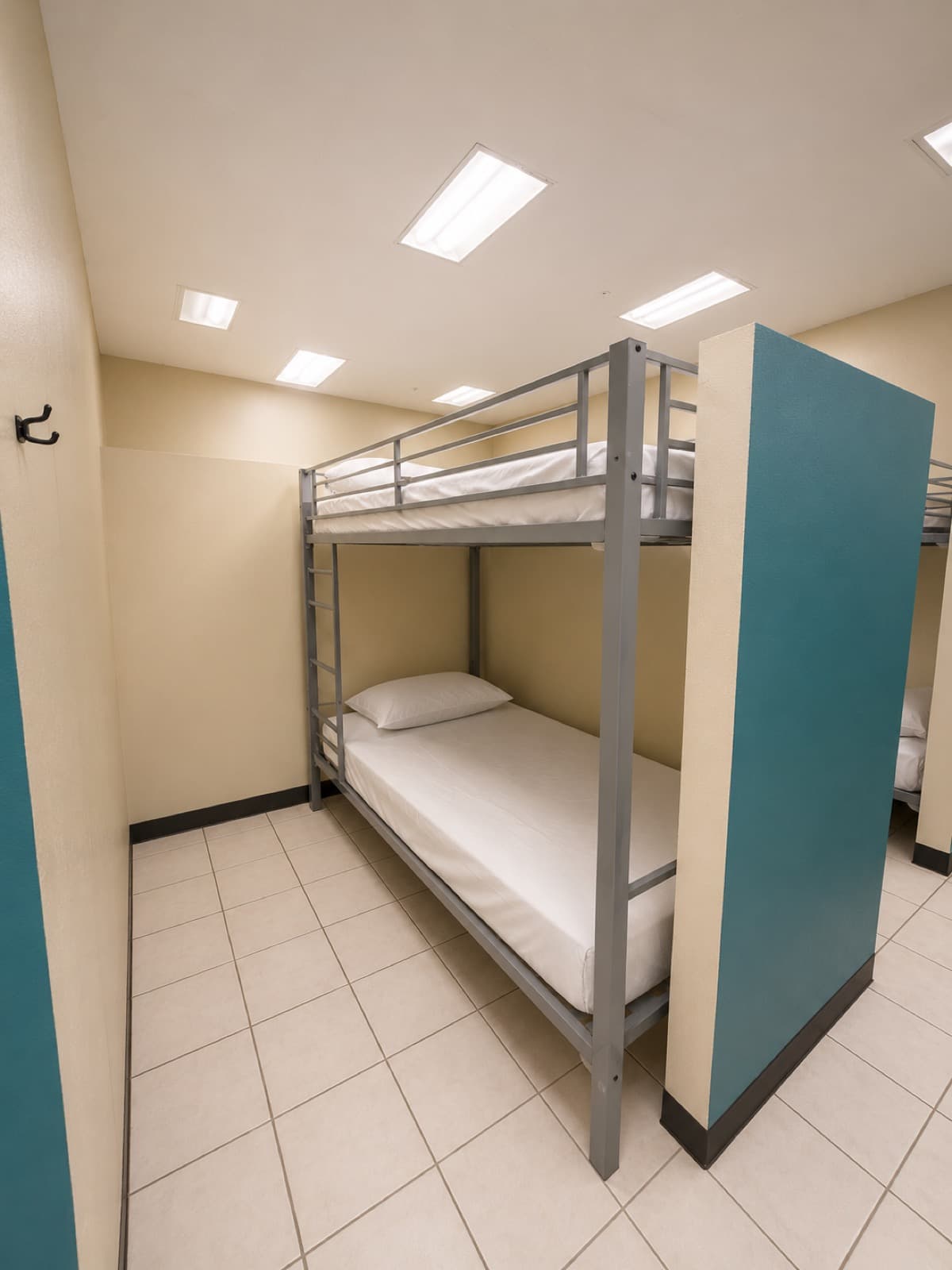 Family-Capable Mid-Scale Site